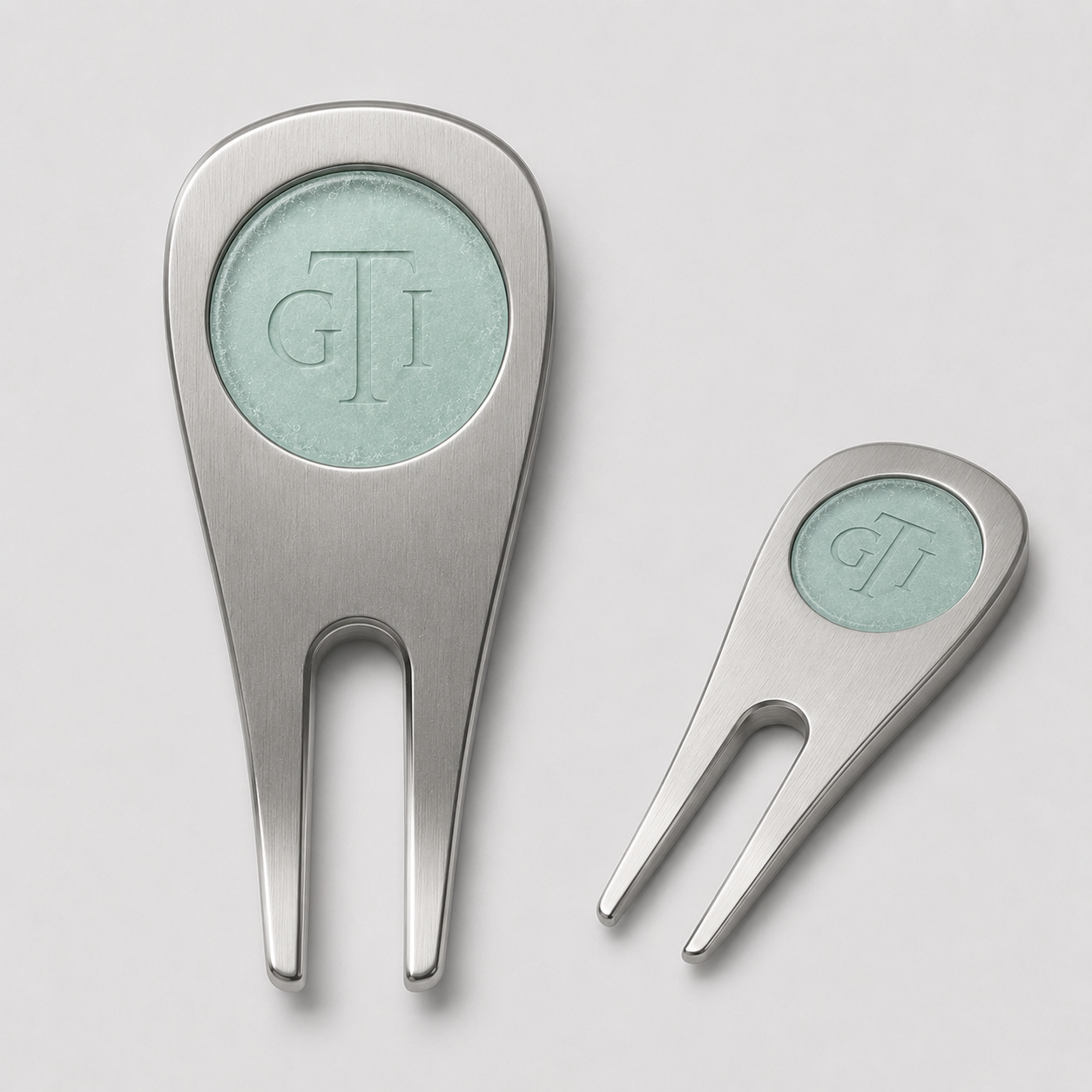 Tideline divot tool